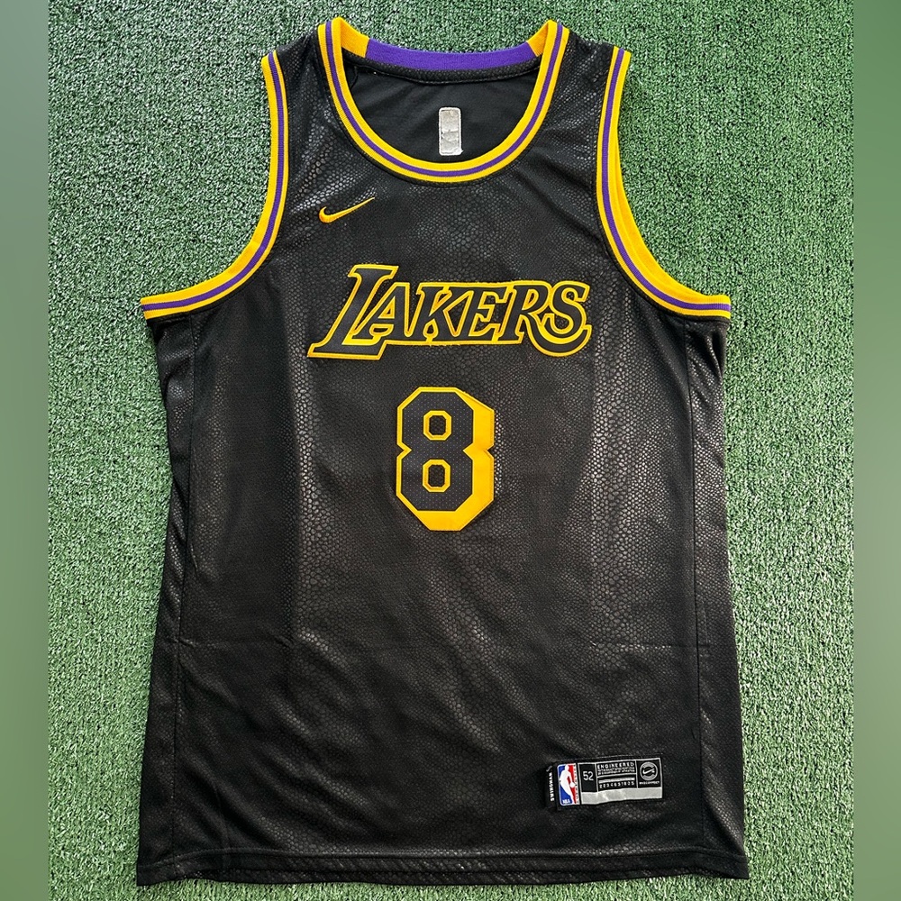 Kobe Bryant Los Angeles Lakers throwback jersey #8 & #24